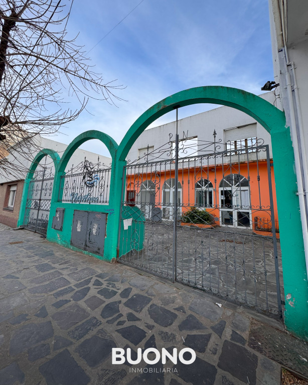 LUGAR COMERCIAL ESTRATÉGICO