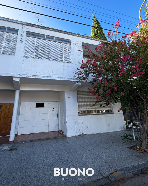 CASA EN 2 PLANTAS APTA CRÉDITO