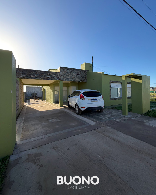 CASA CON TODOS LOS SERVICIOS