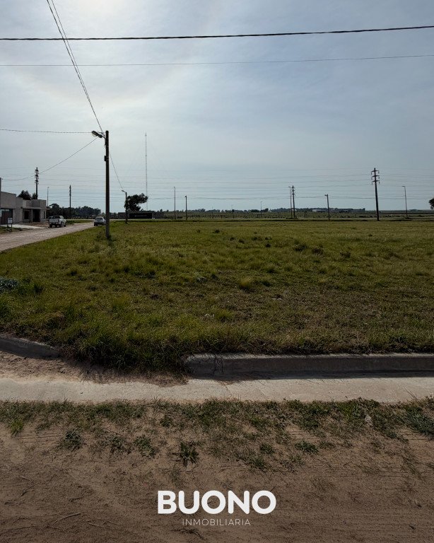 LOTE EN ESQUINA EN FLORENTINO